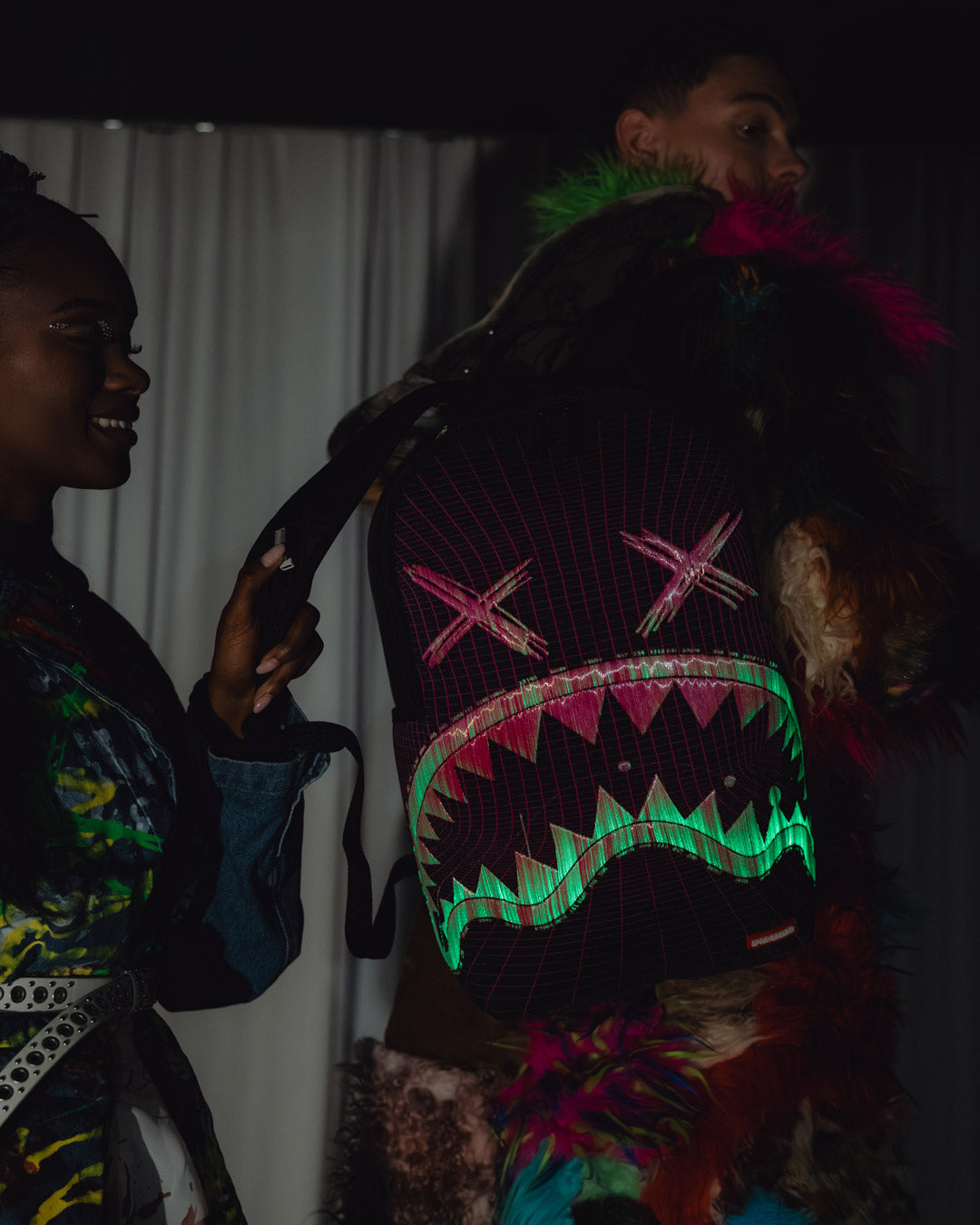 FIBER OPTICS PARTY SHARK BACKPACK - Image 4