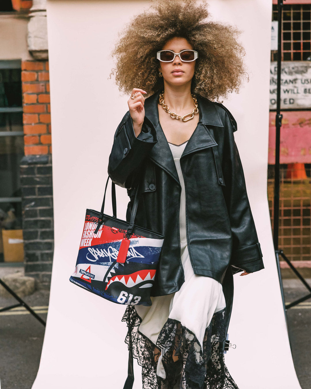 LONDON FASHION WEEK THE STRAND TOTE - Image 2