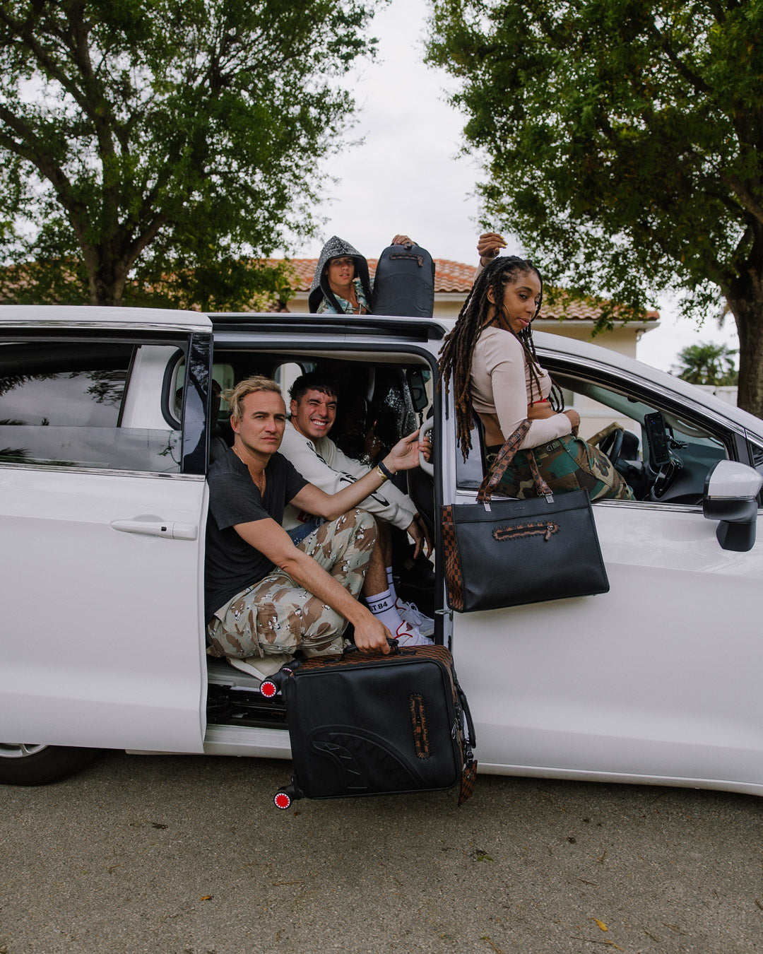 CHECKPOINT ROYALE TORTUGA TOTE - Image 4